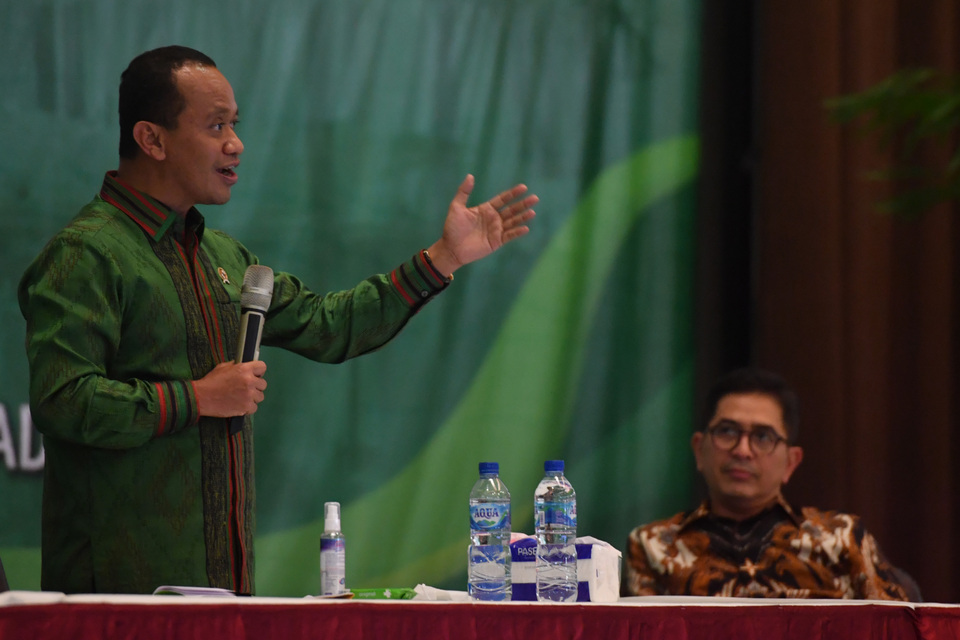Bahlil Lahadahlia, the head of Investment Coordinating Board (BKPM), speaks in a seminar in Surabaya, East Java on March 18, 2021. (Antara Photo/Zabur Karuru)