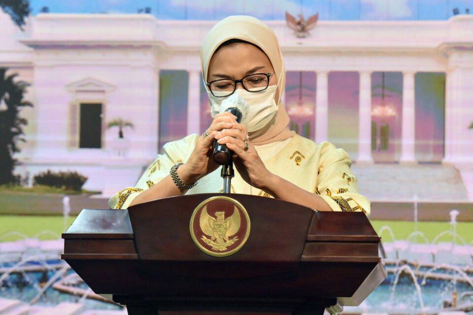 Penny K. Lukito, the head of the Food and Drug Supervisory Agency (BPOM), during a press conference at the State Palace in Jakarta. (Photo courtesy of the Cabinet Secretariat)
