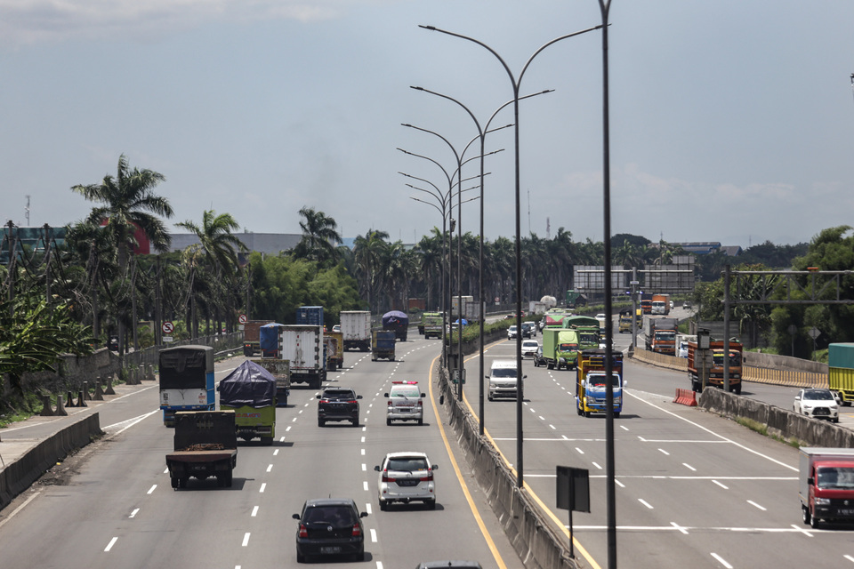 Tangerang-Merak Toll Road in Banten Province. The Indonesian Military (TNI) on Friday arrested a suspect involved in a deadly shooting at a rest area along the Tangerang-Merak toll road that killed one Aceh resident on Thursday, Jan. 2, 2024. ANTARA FOTO/Fauzan/hp.