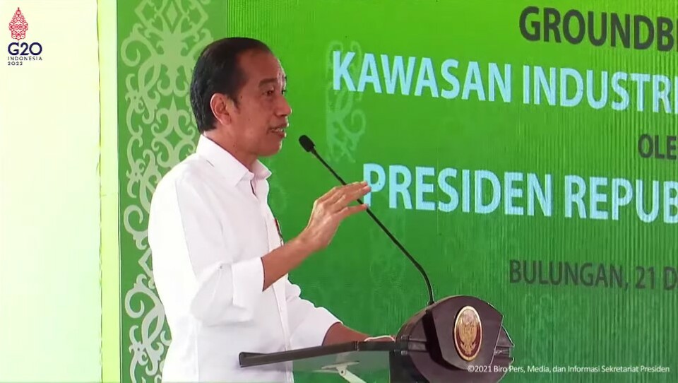 President Joko "Jokowi" Widodo gives his remarks during the groundbreaking event of the green industrial park in Bulungan, North Kalimantan on December 21, 2021. (JG Screenshot)