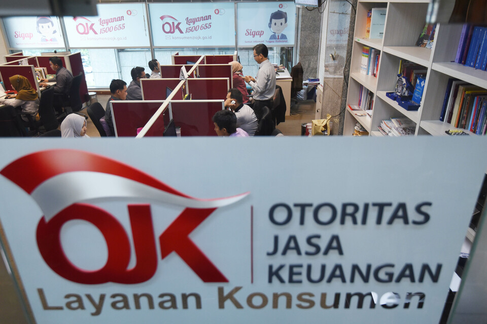  The Financial Services Authority (OJK)  office in Jakarta. (ANTARA FOTO/Akbar Nugroho Gumay).