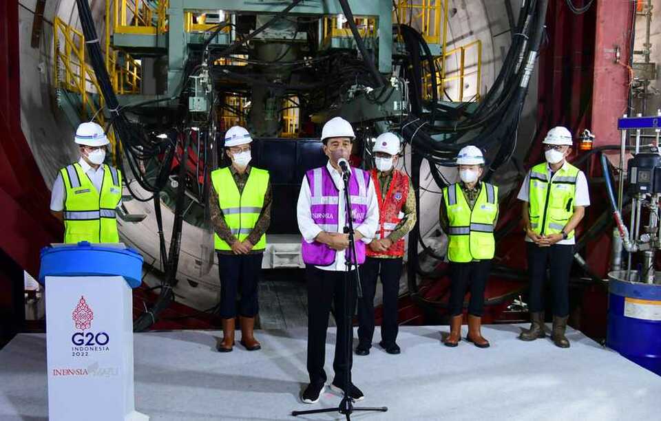 President Joko "Jokowi" Widodo, third left, speaks during the tunnel boring machine launch event on Thursday. (Antara Photo/Muchlis Jr)
