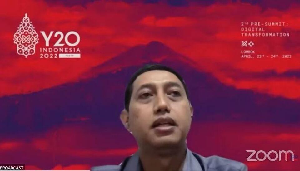 Setiaji, the chief of the digital transformation office at the Health Ministry, speaks at the Youth 20 (Y20) Indonesia 2022 Second Pre-Summit on April 24, 2022. (JG Screenshot)
