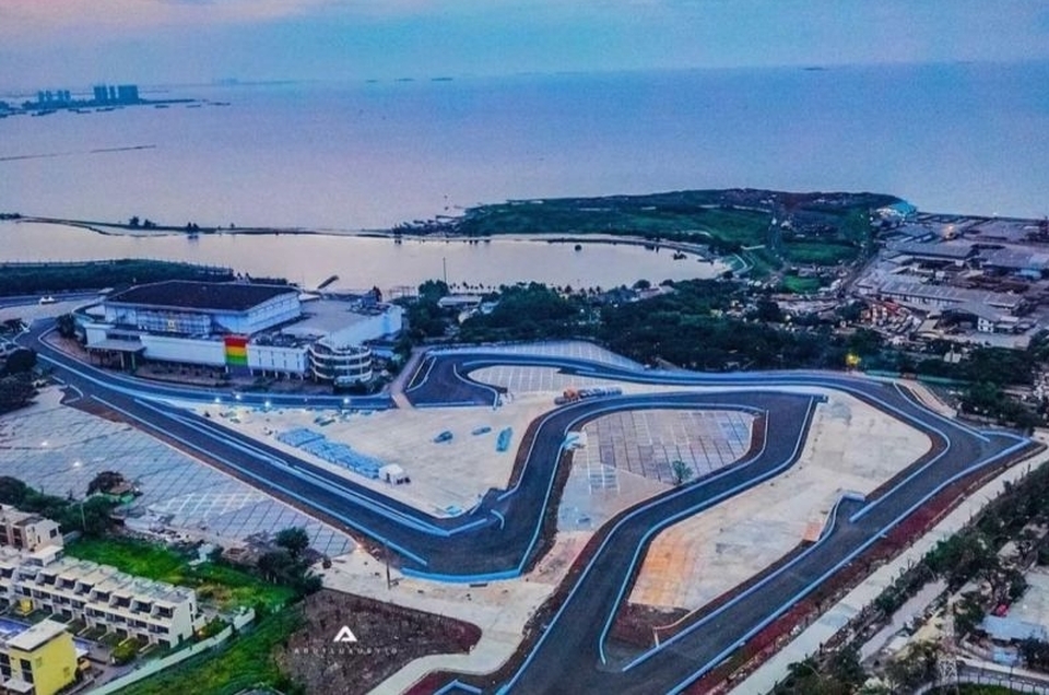 This aerial photo shows the brand new Ancol Circuit in North Jakarta. (Photo courtesy of the Jakarta E-Prix)