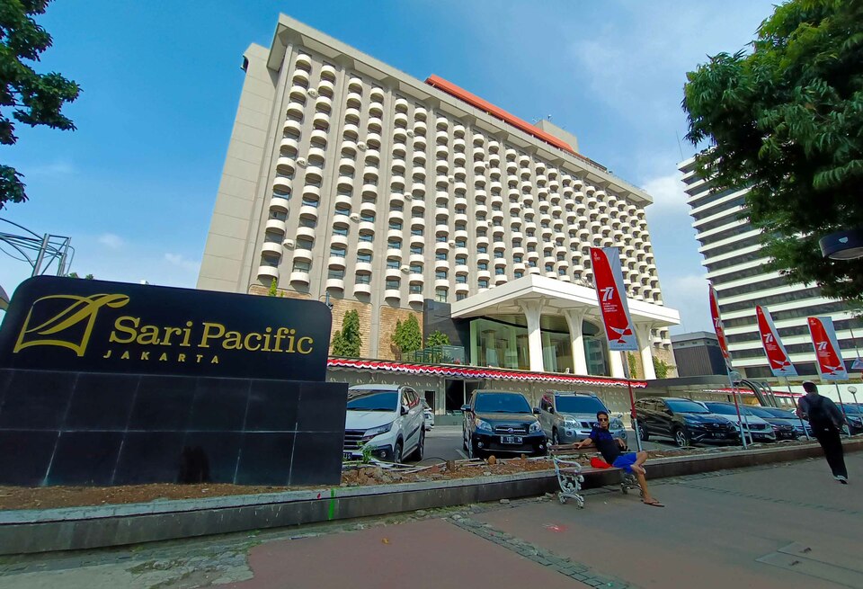 Sari Pacific Hotel on Jalan Thamrin, Central Jakarta, is photographed on August 13, 2022. (Beritasatu Photo/Mohammad Defrizal)