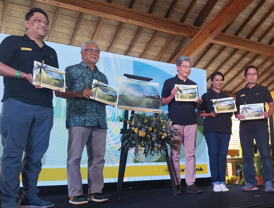 Maybank launches the Sustainable Product Framework on the Sustainability Day event at Taman Bhagawan in Benoa on Aug. 27, 2022. (JG Photo/Jayanty Nada Shofa)