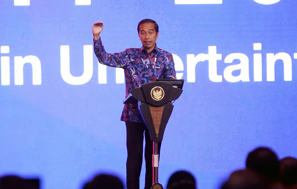 FILE - President Joko Widodo delivers the opening speech at the Investor Daily Summit in Central Jakarta on October 11, 2022. (Mohammad Defrizal)