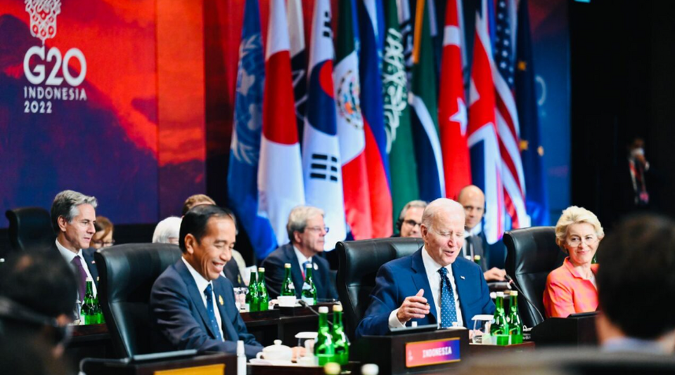 From left: President Joko Widodo, US President Joe Biden, and European Commission President Ursula von der Leyen attend the Partnership for the Global Infrastructure and Investment (PGII) at the sidelines of the G20 Summit in Nusa Dua, Bali, on November 15, 2022. (Photo Courtesy of Presidential Press Bureau)
