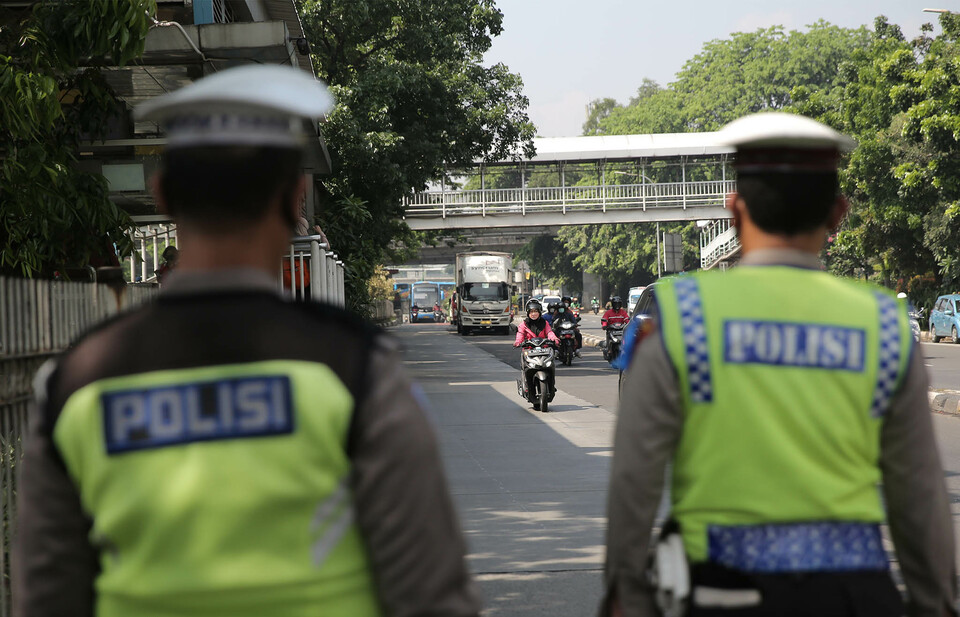 An undated photo of traffic policemen on patrol. (B Universe Photo/Joanito De Saojoao)
