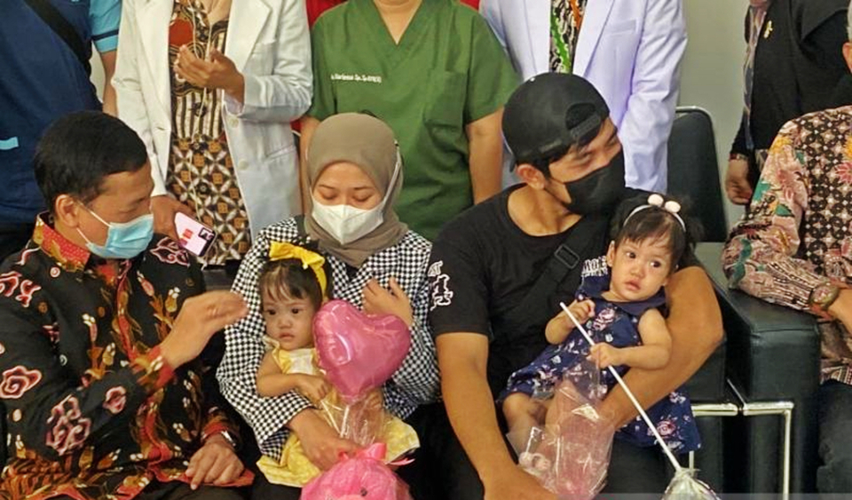 Formerly conjoined twins Ayesha and Aleeya can finally return home after the separation surgery at Hasan Sadikin Hospital in Bandung on Jan. 13, 2023. (Antara Photo/Bagus Ahmad Rizaldi)