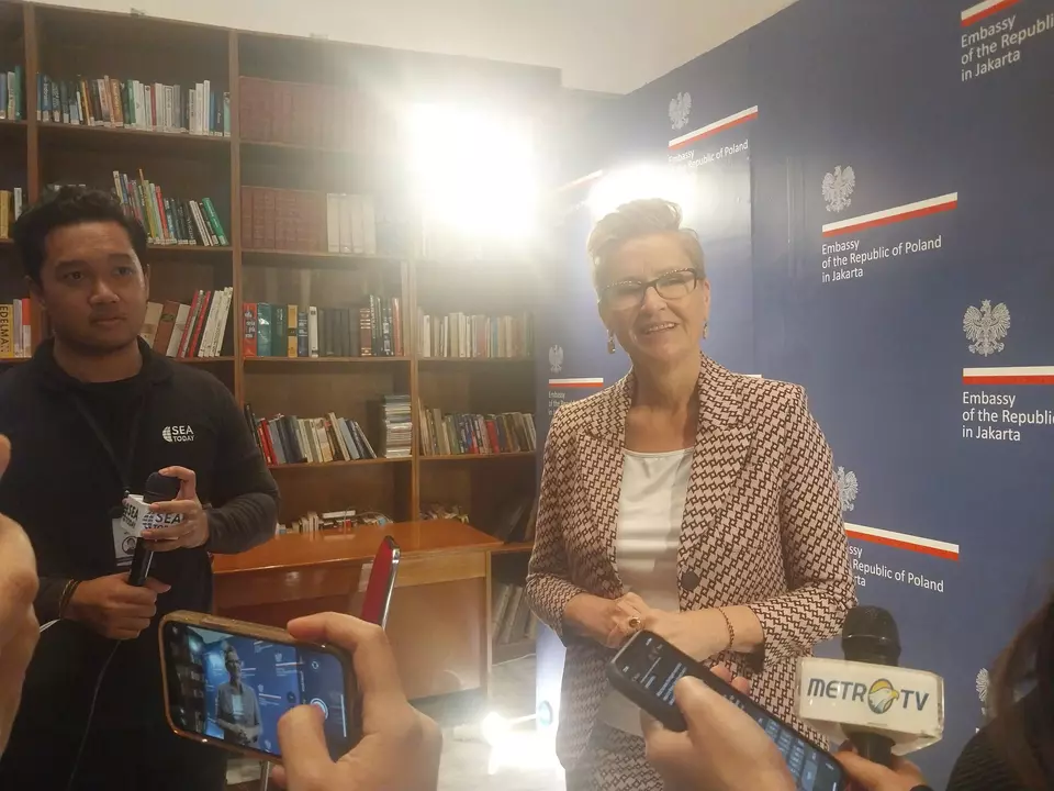 Polish Ambassador to Indonesia Beata Stoczynska speaks to reporters in Jakarta on Feb. 16, 2023. (JG Photo/Jayanty Nada Shofa)