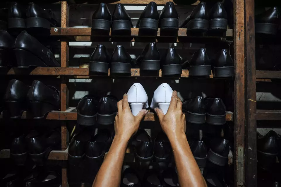 A photo illustration of the footwear industry. (Antara Photo)