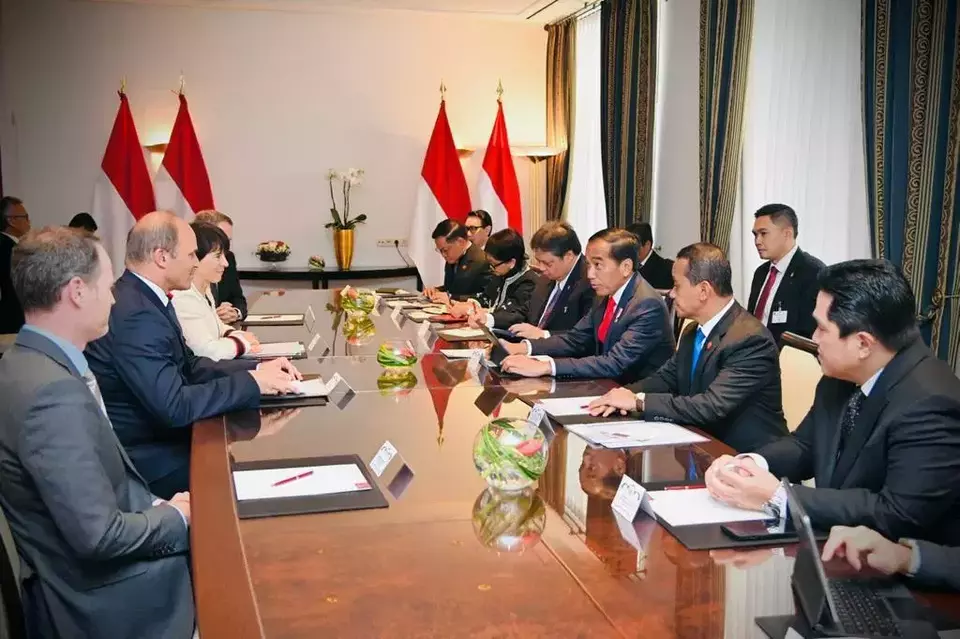 President Joko "Jokowi" Widodo meets with the top brass of European firms, namely namely German chemical producer BASF, French miner Eramet, and German automaker Volkswagen, during his Germany trip on April 16, 2023. (Photo Courtesy of Presidential Press Bureau)