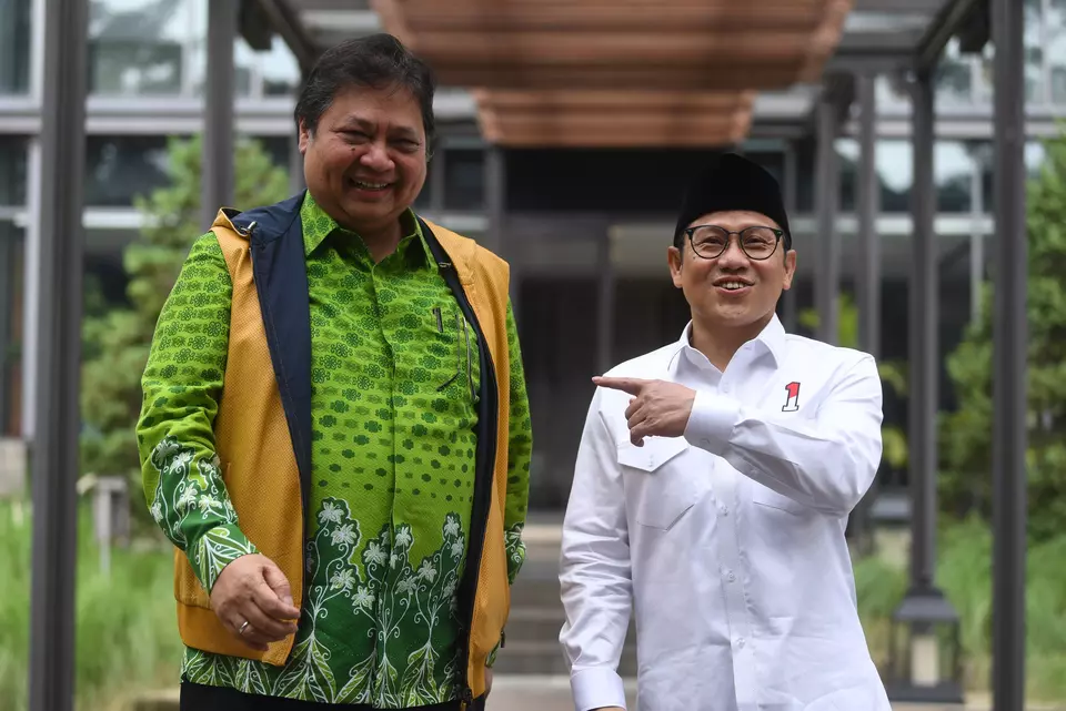 Golkar Party Chairman Airlangga Hartarto, left, meets with his National Awakening Party (PKB) counterpart Muhaimin Iskandar in Jakarta on May 3, 2023. (Antara Photo/Akbar Nugroho Gumay)