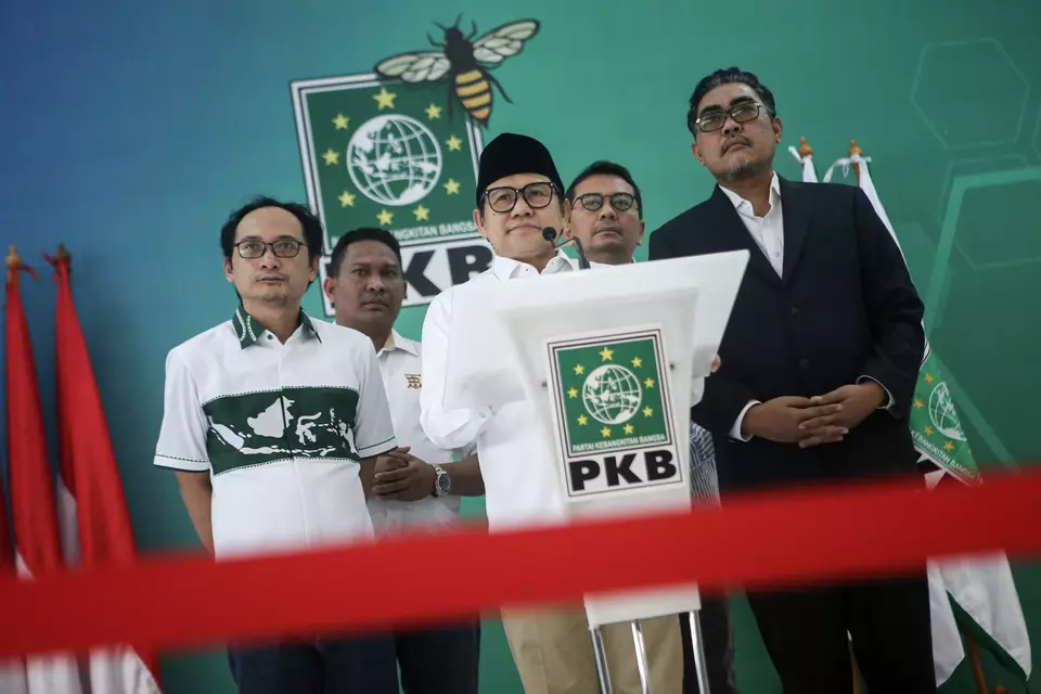 National Awakening Party (PKB) Chairman Muhaimin Iskandar, center, speaks in a news conference in Jakarta, Thursday, June 16, 2023. (Antara Photo)