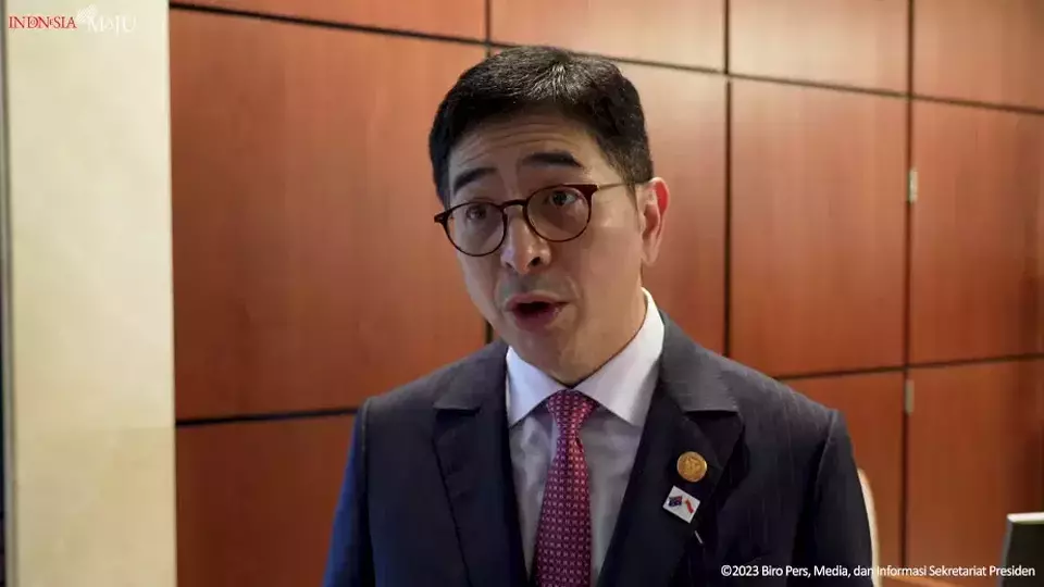 Indonesian Chamber of Commerce and Industry (Kadin) chairman Arsjad Rasjid gives a press statement following the signing of the action plan on critical minerals between the business group and the Western Australian government in Sydney on July 4, 2023. (JG Screenshot)