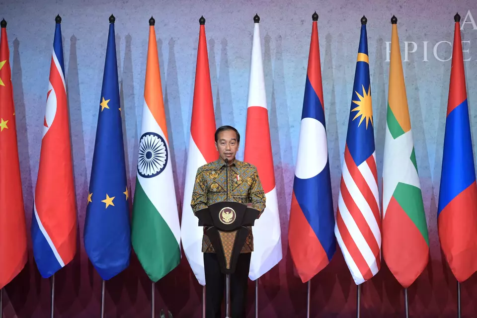President Joko "Jokowi" Widodo gives a courtesy call at the ASEAN Ministerial Meeting/Post-Ministerial Conference in Jakarta on July 14, 2023. (Antara Photo/Hafidz Mubarak)
