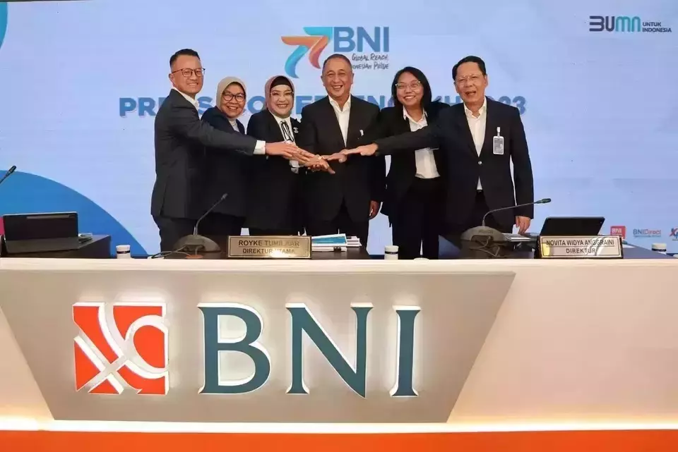 BNI executives pose for a photo during a news conference in Jakarta, Tuesday, July 25, 2023. (B-Universe photo/Nida Sahara)