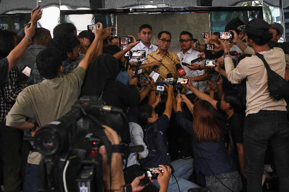 Transport Minister Budi Karya Sumadi give a doorstop interview to Indonesian media in Jakarta on July 26, 2023. (Antara Photo/Aditya Pradana Putra)