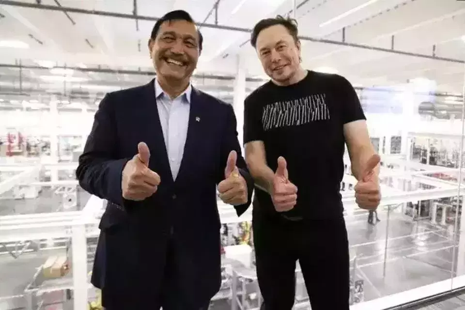 In this undated photo posted on his Instagram account, Chief Investment Minister Luhut Binsar Pandjaitan, left, met with Tesla Inc. CEO Elon Musk.