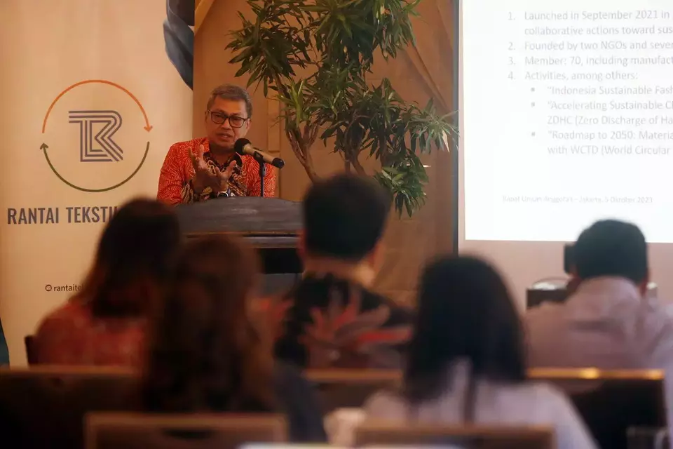 Rantai Tekstil Lestari chairman Basrie Kamba kicks off the
2023 World Circular Textile Day Conference in Jakarta on Oct. 5, 2023. (Photo Courtesy of Rantai Tekstil Lestari)