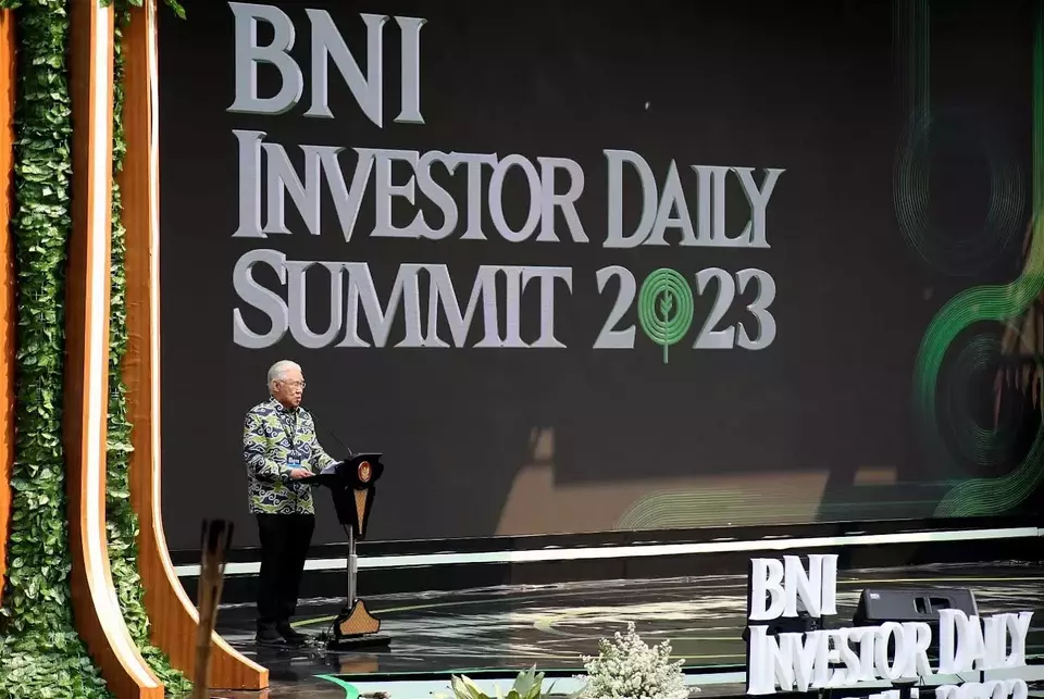 B Universe Execuutive Chairman Enggartiasto Lukita kicks off the 2023 BNI Investor Daily Summit at Hutan Kota by Plataran in Jakarta on Oct.24, 2023. (Photo Courtesy of BNI)