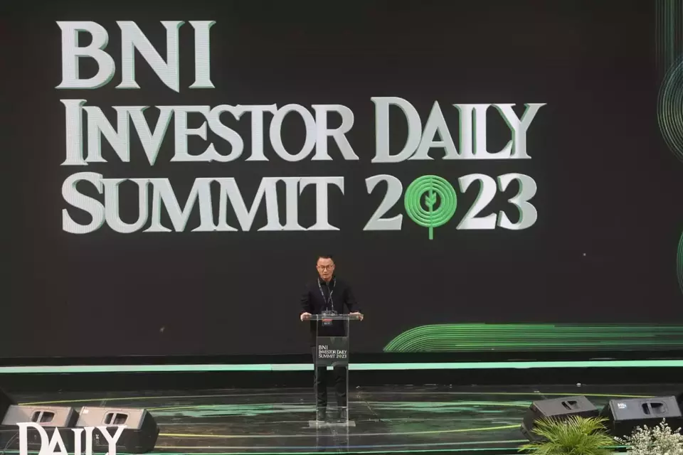 Silvano Rumantir, director for wholesale and international banking at BNI, speaks at the 2023 BNI Investor Daily Summit at Hutan Kota by Plataran in Jakarta on Oct. 24, 2023. (Photo Courtesy of BNI)