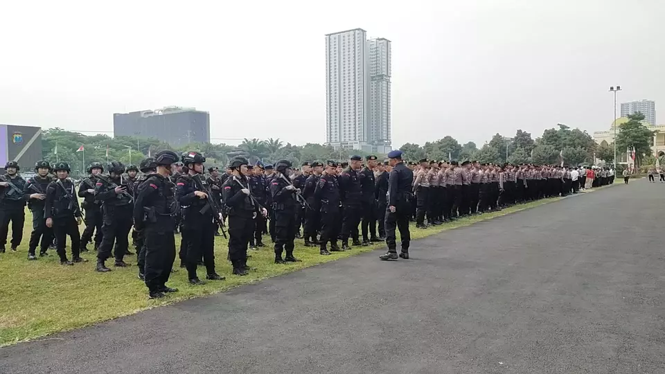 East Java Police personnel prepare for the upcoming FIFA U-17 World Cup, scheduled to start on Nov. 10, 2023, at Gelora Bung Tomo (GBT) in Surabaya, East Java. (B-Universe/Achmad Ali)