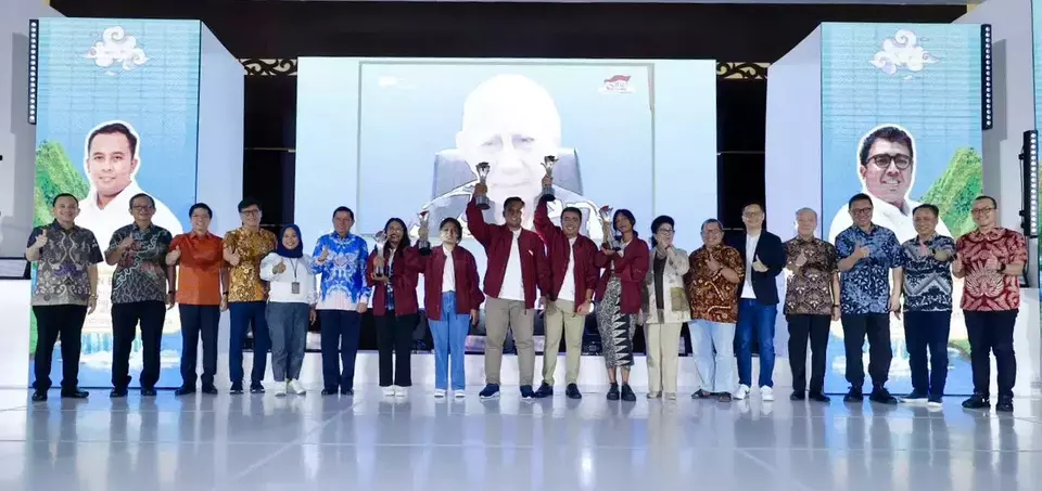 Five inspiring youths took home awards at the 14th SATU Indonesia Awards 2023 in Jakarta on Nov. 1, 2023.