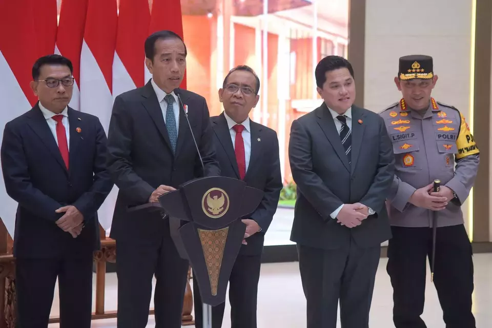 President Joko "Jokowi" Widodo gives a press statement at the Halim Perdanakusuma airport in Jakarta on January 9, 2024. (Photo Courtesy of Presidential Press Bureau)