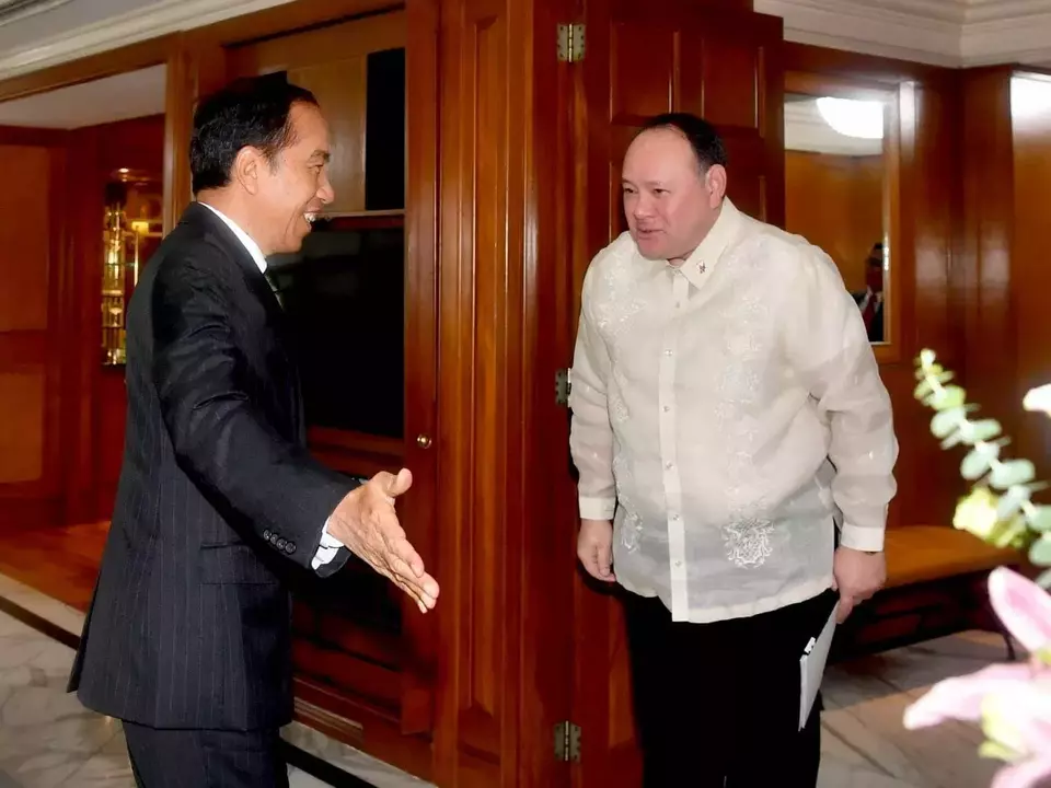 President Joko "Jokowi" Widodo meets Philippine Defense Secretary Gilberto Eduardo Gerardo C Teodoro Jr in Manila on January 11, 2024. (Photo Courtesy of Presidential Press Bureau)