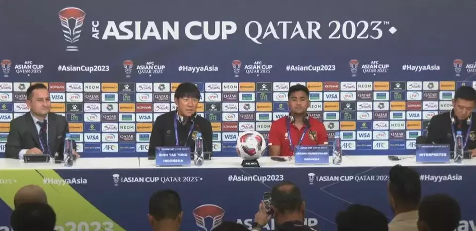 Indonesia Coach Shin Tae-yong and Defender Asnawi Mangkualam at the AFC Asian Cup 2023 press conference on Sunday, Jan. 15, 2024. (AFC)