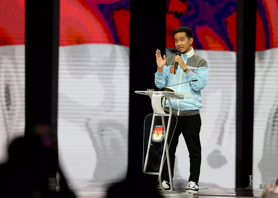 Vice presidential candidate Gibran Rakabuming Raka speaks during a debate at the Jakarta Convention Center, Sunday, Jan. 21, 2024. (B1 Photo/Joanito de Saojao)