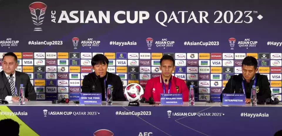 Indonesia Coach Shin Tae-yong and right winger Egy Maulana Vikri at the AFC Asian Cup 2023 pre-match press conference, Tuesday, Jan. 23, 2024 (AFC Official Youtube Channel)