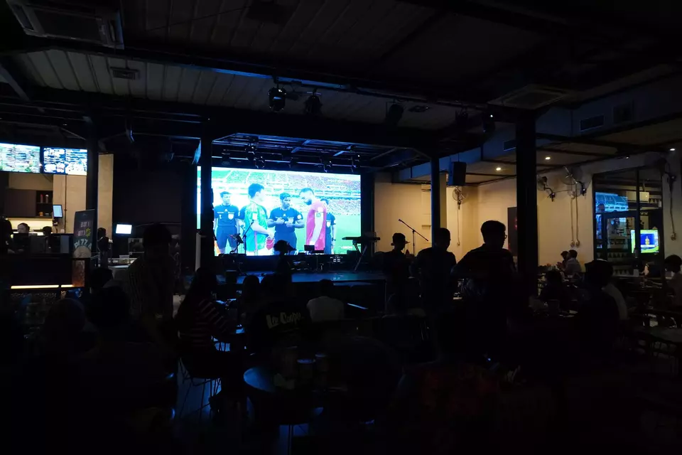 Fans packed into bars and cafes across Jakarta to watch the Indonesia vs Japan match on Wednesday, Jan. 25, 2024. (The Jakarta Globe/Elodie Jakes)