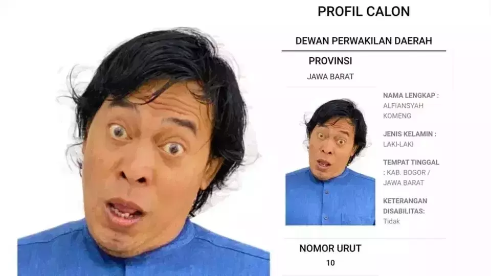 Comediante Indonesio [Komeng] con Posición Segura en el Senado Gracias a Divertida Foto en la Papeleta