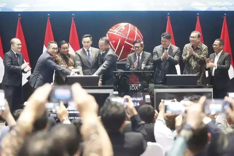 The Indonesia Stock Exchange (IDX) holds a ceremony to welcome the nickel mining company Adhi Kartiko Pratama as a new member with the market symbol NICE in Jakarta on January 9, 2024. (B-Universe Photo/David Gita Rosa)