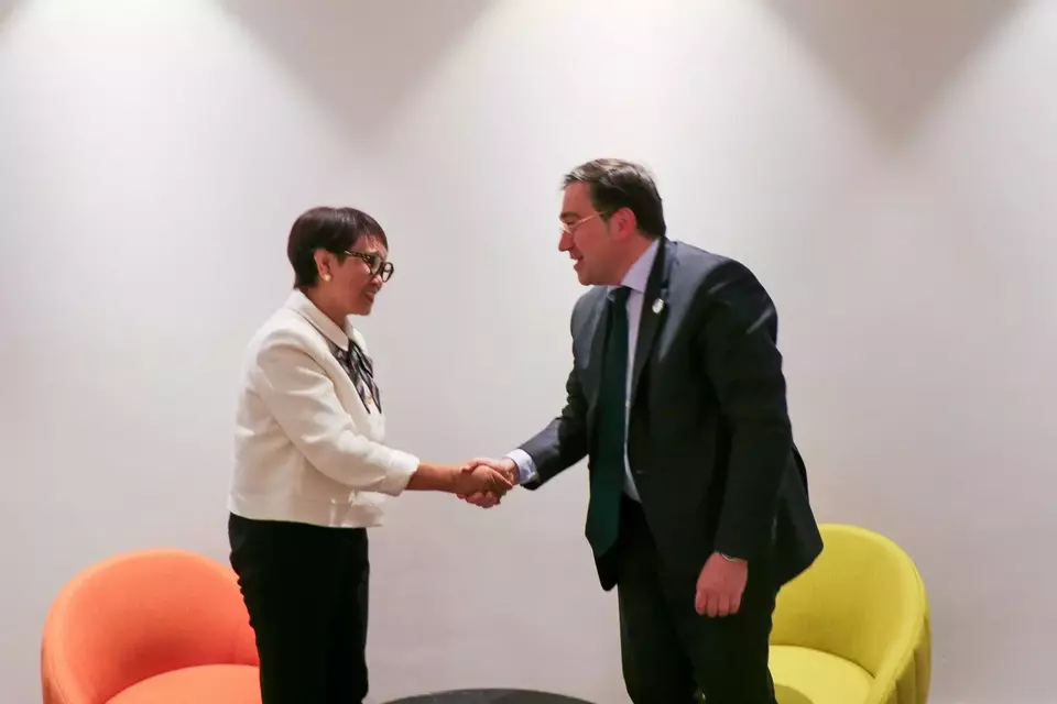 In this photo posted on the official X account of Foreign Minister Retno Marsudi, she meets with her Spanish counterpart Jose Manuel Albares to express appreciation for the Spanish government s decision to formally recognize the State of Palestine in Brussels, Tuesday, May 28, 2024. 