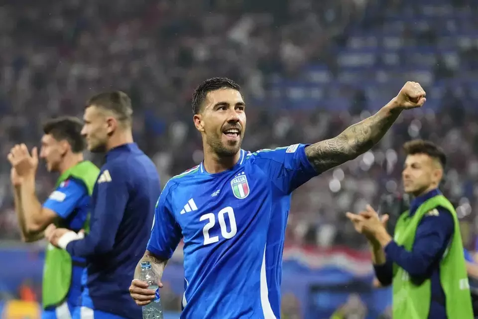 Italy's Mattia Zaccagni celebrates after a Group B match between Croatia and Italy at the Euro 2024 soccer tournament in Leipzig, Germany, Monday, June 24, 2024. (AP Photo/Petr David Josek)