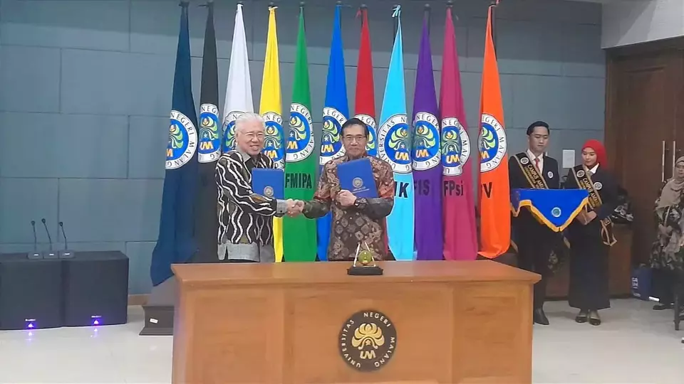 B-Universe Media Holdings signs a memorandum of understanding with State University of Malang on August 9, 2024. (B1 Photo)