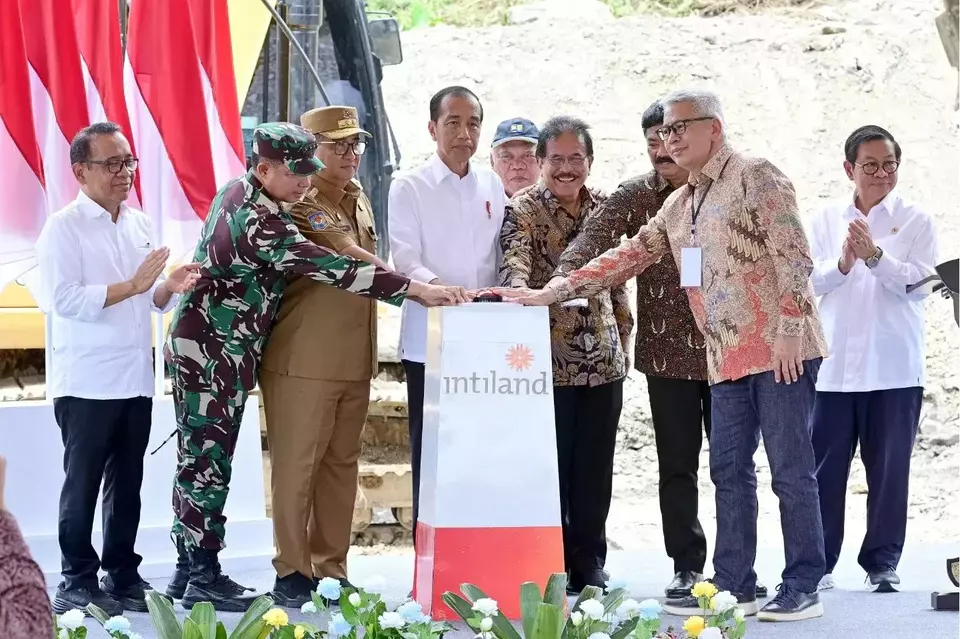 President Joko "Jokowi" Widodo launches the groundbreaking of Intiland