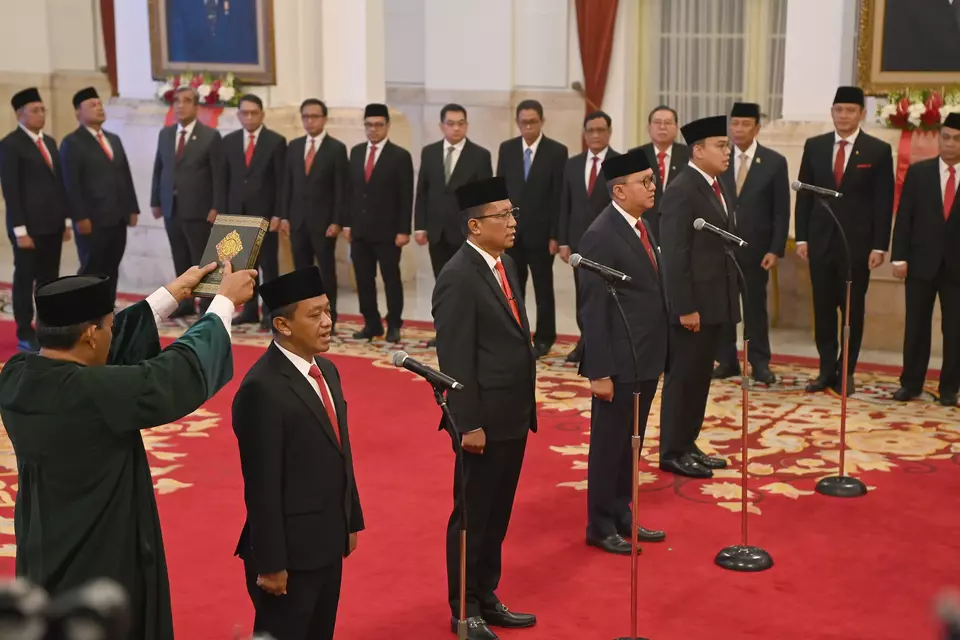 President Appoints New Justice, Investment Ministers in Late