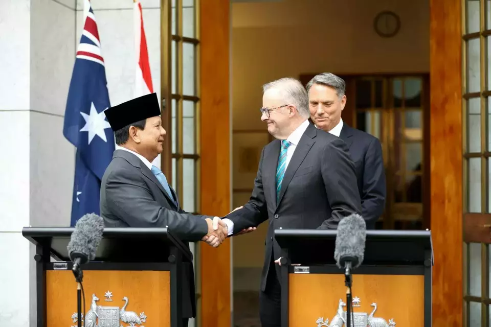 FILE - Defense Minister Prabowo Subianto, left, shakes hands with Australian Prime Minister Anthony Albanese during their meeting in Canberra, Tuesday, Aug. 20, 2024. (Photo courtesy of the Defense Ministry)