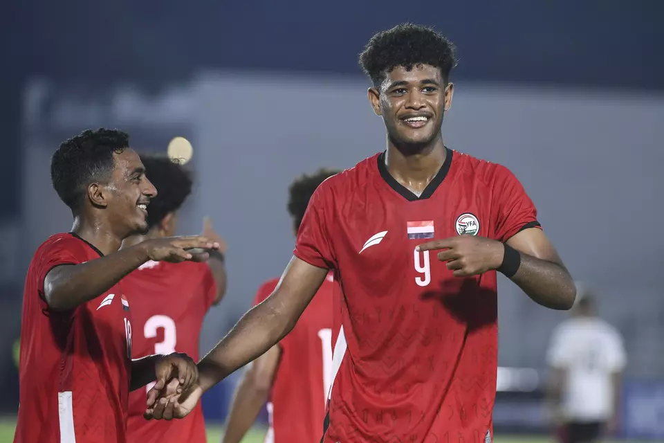 Yemen's player Abdulaziz Awadh Masnom celebrates after scoring a goal against Timor Leste's team at the AFC U20 Asian Cup in Jakarta on Sep. 25, 2024. (Antara Photo/Hafidz Mubarak A)