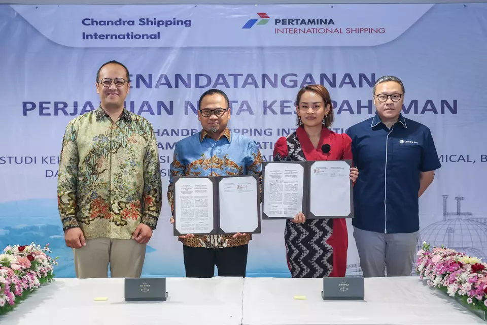 Chandra Shipping International inks a MoU with Pertamina International Shipping in Jakarta on Oct. 4, 2024. (Photo Courtesy of Chandra Asri)