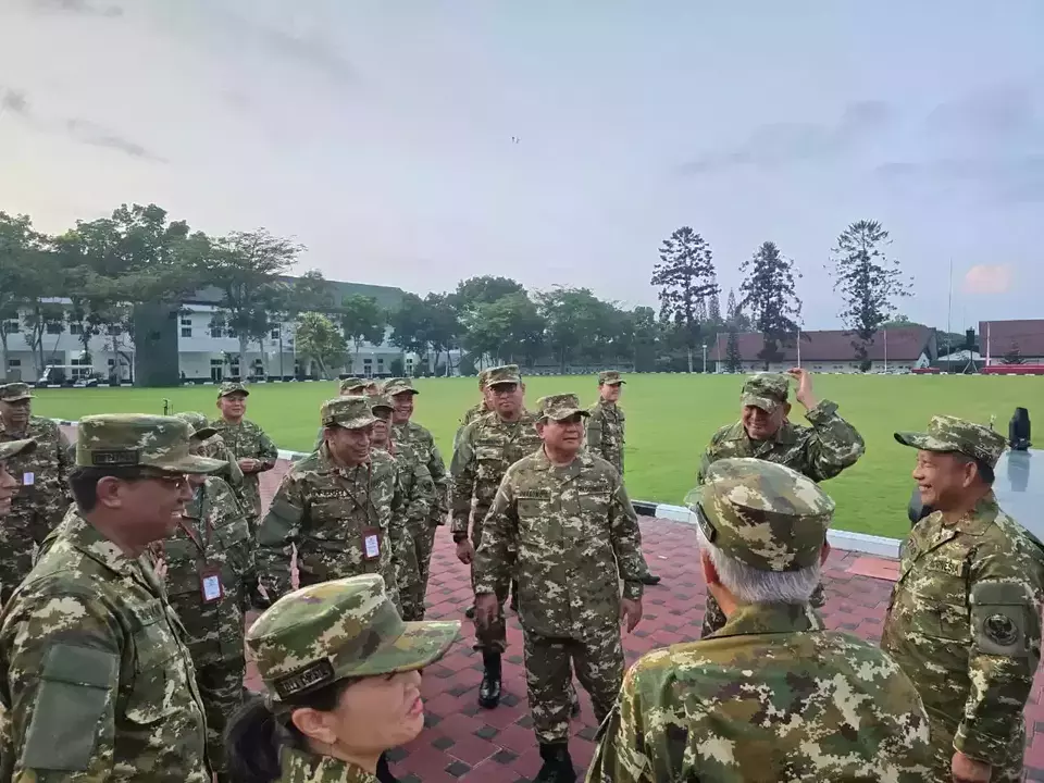 President Prabowo Subianto and his ministers don military uniforms as they go on marching drills at the Magelang military academy on Oct. 25, 2024. (Photo Courtesy of Presidential Communication Office)