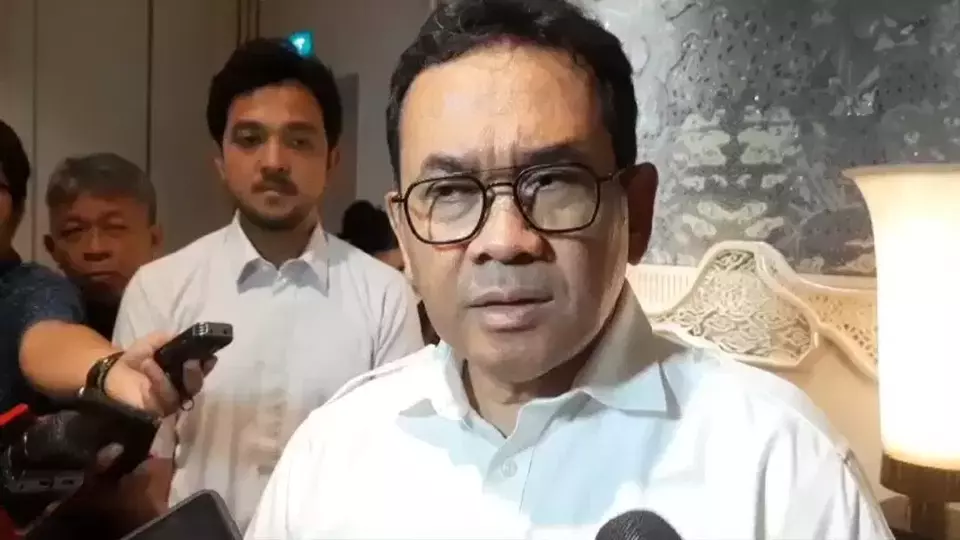 Trade Minister Budi Santoso speaks to reporters in Jakarta on Nov. 3, 2024. (B1 Photo/Alfida Rizky Febrianna)