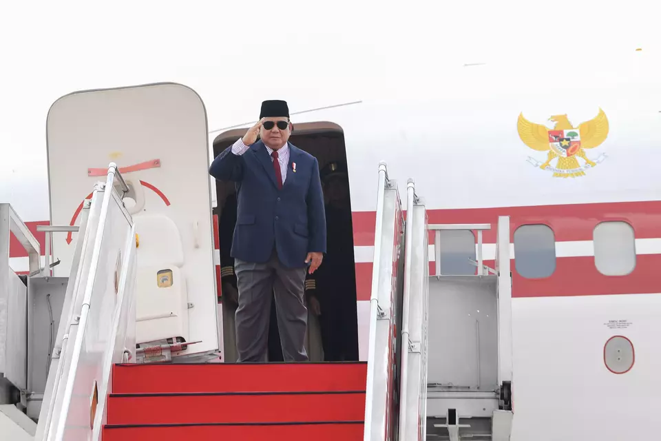 President Prabowo Subianto embarks on his first-ever foreign trip as he departs to China from the Halim Perdanakusuma air force base in Jakarta on Nov. 8, 2024. (Antara Photo/Muhammad Adimaja)