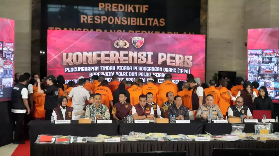 A press conference on Friday, Nov. 22, 2024, by the National Police’s Criminal Investigation Department revealed nearly 400 human trafficking cases and the rescue of over 900 victims between Oct. 22 and Nov. 22, 2024. (Beritasatu.com/Celvin M. Sipahutar)