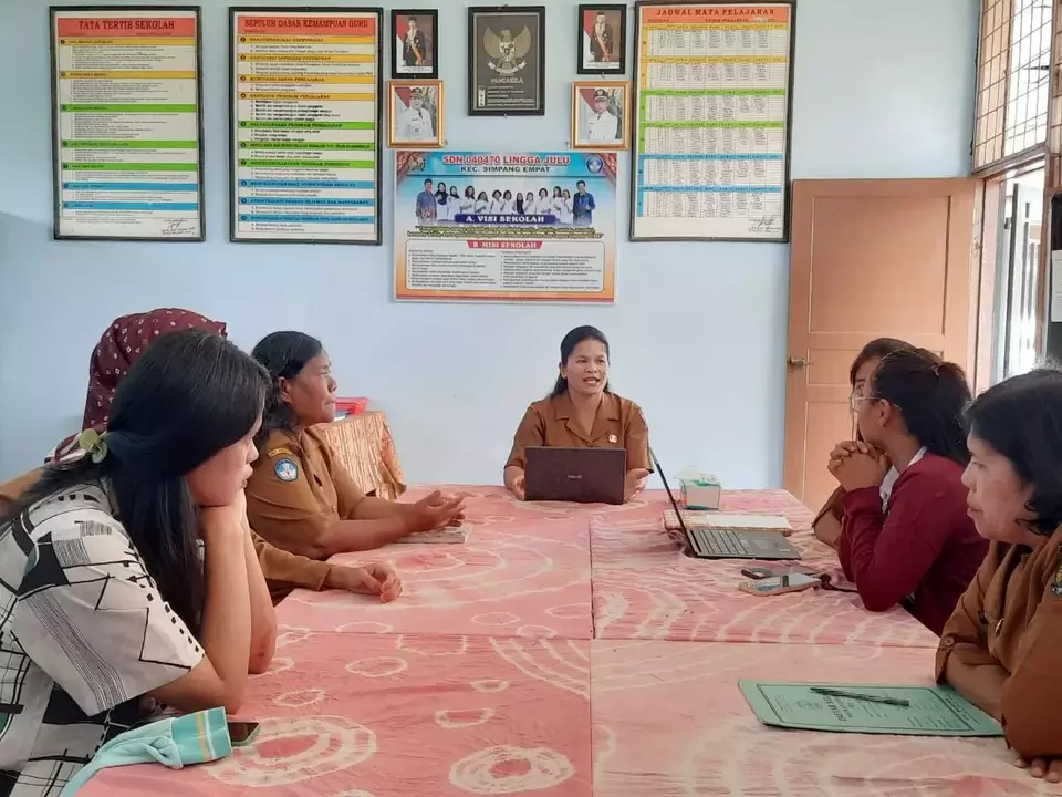Inspiring Lessons from Two Elementary School Principals in Karo